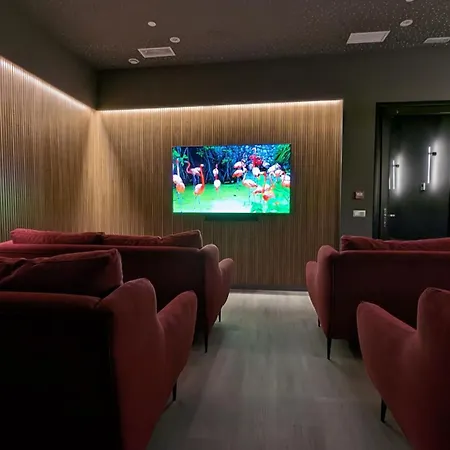 Sunset Cliffs Sweet * בנידורם